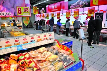 今年4月，活禽禁售，冷鲜鸡遇冷，卖场禽肉销售冷清