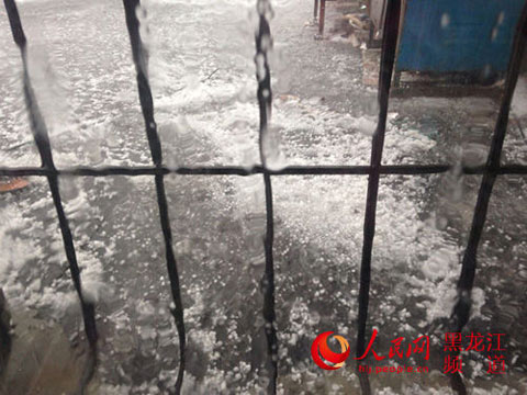南方强降雨此起彼伏 北方多地最高温冲30℃