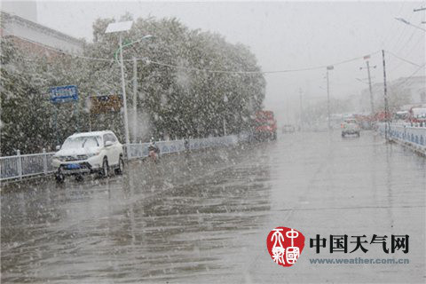 中东部地区天干物燥 西南地区持续阴雨雪