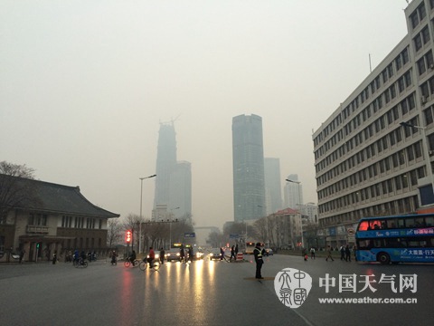 天津今天上午持续重污染 午后风起霾散