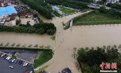 江苏、安徽缘何持续遭遇“倾盆”暴雨？