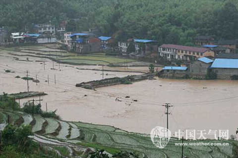 江南华南雨势明显减弱 云南重旱区迎甘霖