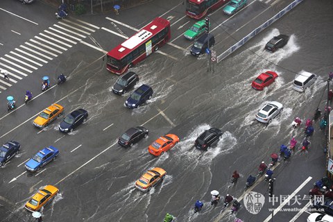 今起南方雨势逐渐减弱 东北华北仍多雷雨