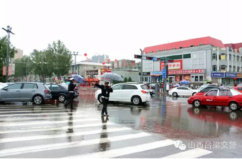 【四川陕西】等【5】省有暴雨 华北局地有轻度霾