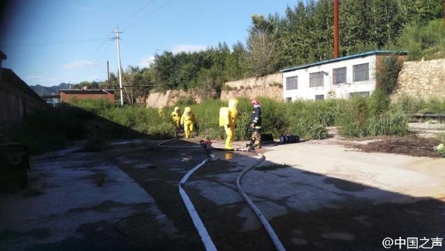 河北承德一养鸡场发生液氨泄露 当地正紧急处置