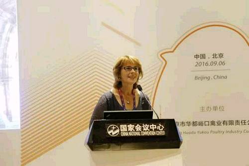 《维持产蛋后期鸡蛋品质》